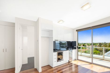 Property photo of 402/77 Poath Road Murrumbeena VIC 3163