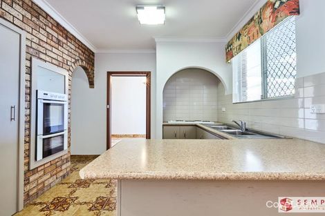 Property photo of 19 Hopkins Way Spearwood WA 6163