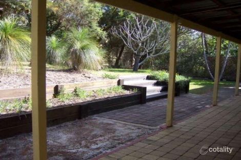 Property photo of 32 Hawthorn Grove Marcus Beach QLD 4573