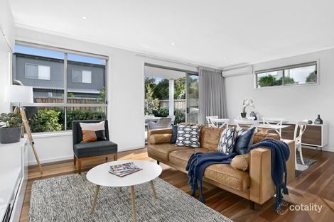 Property photo of 25 Hakea Drive Warriewood NSW 2102