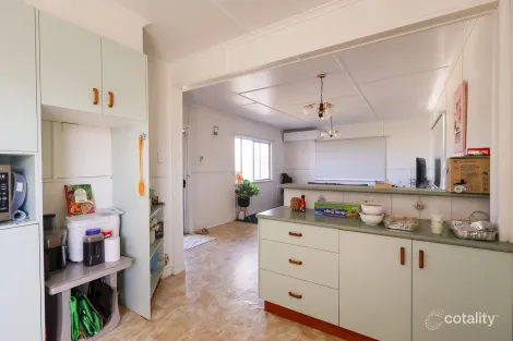 Property photo of 45 Downs Street Roma QLD 4455