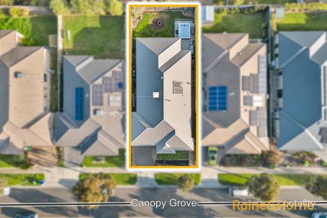 Property photo of 16 Canopy Grove Cranbourne East VIC 3977