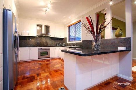 Property photo of 4 Junor Court South Morang VIC 3752