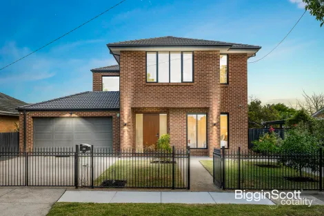 Property photo of 26 Risdon Drive Notting Hill VIC 3168
