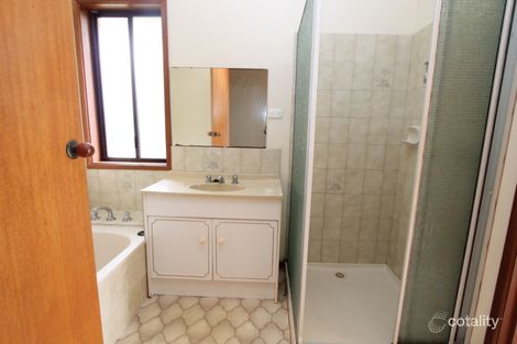 Property photo of 2/9 Tower Square Warrnambool VIC 3280