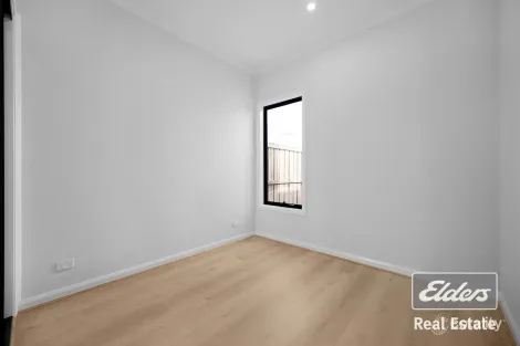 Property photo of 4 Dunphy Street Tarneit VIC 3029