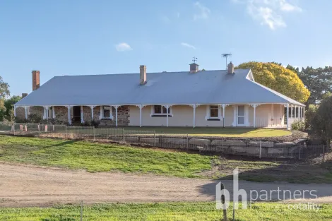 143 Peake Rd, Birdwood, SA 5234