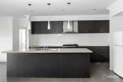 Property photo of 9 Barleycorn Bend Armstrong Creek VIC 3217