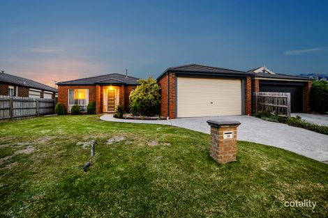 Property photo of 16 Nariel Place Cranbourne West VIC 3977