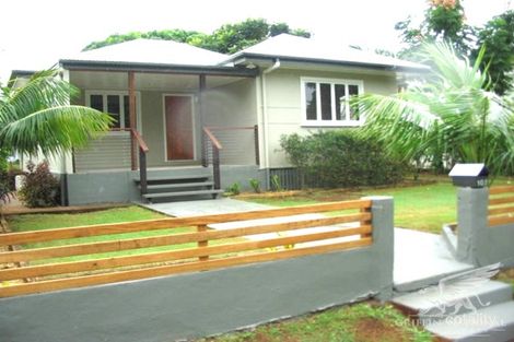 102 King St, Woody Point, QLD 4019