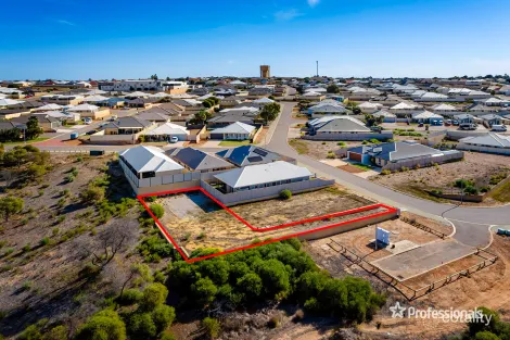 18 Stormking Loop, Wandina, WA 6530