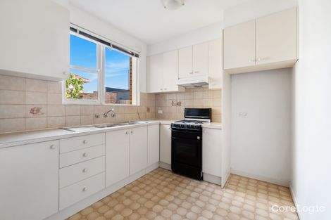 Property photo of 1/176 Glen Eira Road Elsternwick VIC 3185