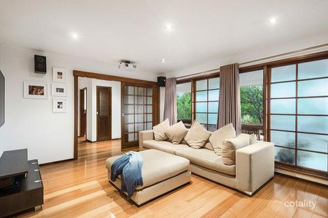 Property photo of 3 Narbethong Drive Greensborough VIC 3088