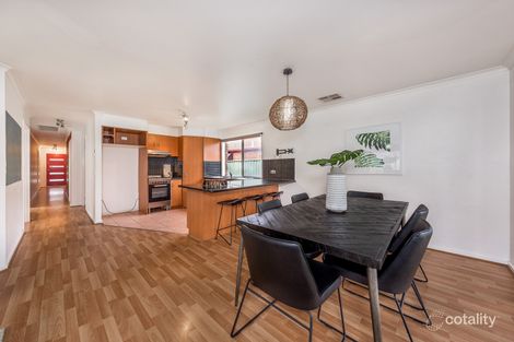 Property photo of 20 Masterton Place Cranbourne East VIC 3977