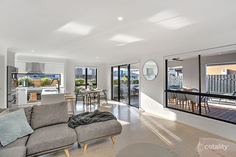 Property photo of 124 Bensonhurst Parade Point Cook VIC 3030