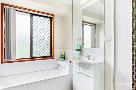 Property photo of 10 Paluna Street Riverhills QLD 4074