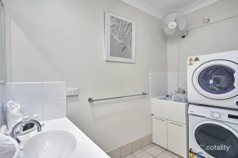 Property photo of 17/85-93 Williams Esplanade Palm Cove QLD 4879