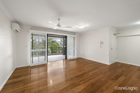 Property photo of 204/21 Miles Street Clayfield QLD 4011