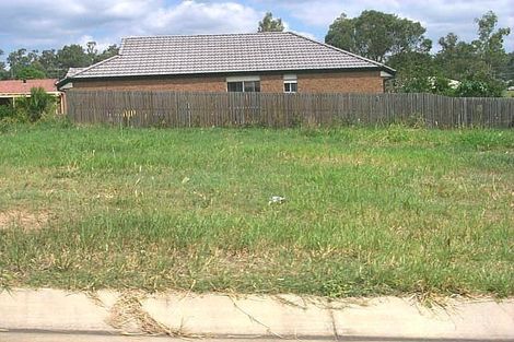 3 Tracey Dr, Goodna, QLD 4300