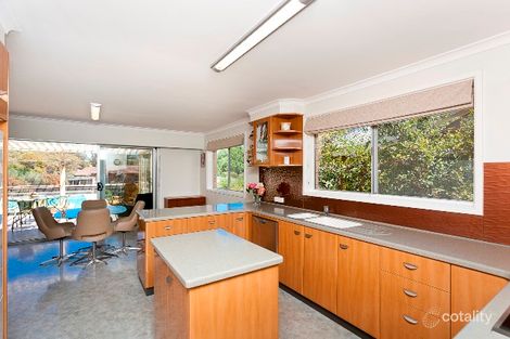 Property photo of 15 Kinleyside Crescent Weetangera ACT 2614