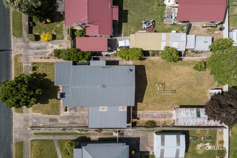 Property photo of 19 Fifth Street Eildon VIC 3713