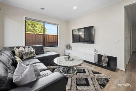 Property photo of 9 Compass Crescent Donnybrook VIC 3064