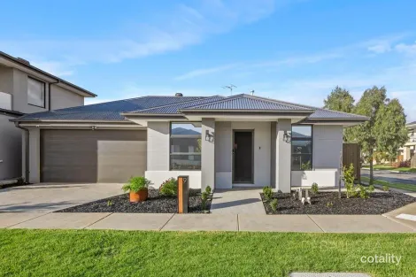 Property photo of 9 Compass Crescent Donnybrook VIC 3064