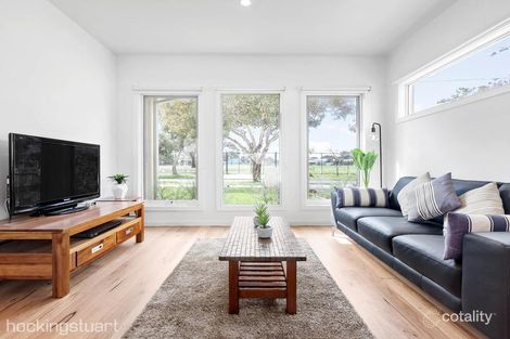 Property photo of 1/19 Basil Street Newport VIC 3015