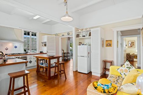 Property photo of 4 Picton Parade Wynnum QLD 4178
