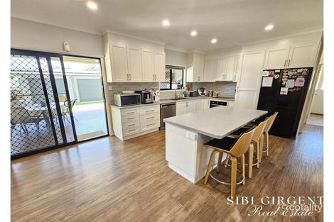 12 Kylie Cl, Mareeba, QLD 4880