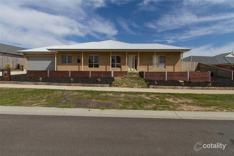 67 Mulgutherie Way, Gisborne, VIC 3437