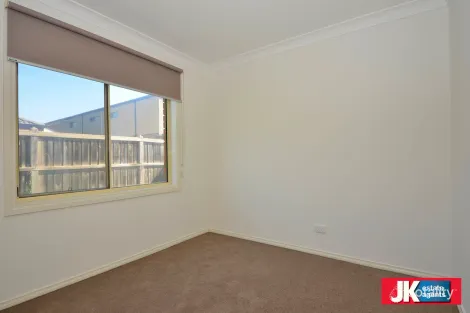 Property photo of 8 Kelebek Road Tarneit VIC 3029