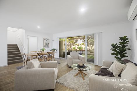 Property photo of 45 Nigella Circuit Hamlyn Terrace NSW 2259