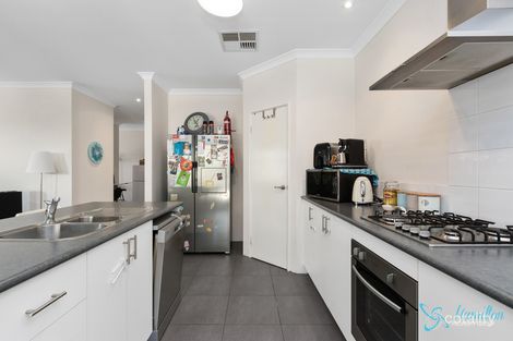 Property photo of 4 Rawlinson Way Southern River WA 6110