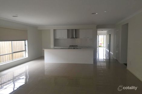 Property photo of 20 Brightstone Drive Clyde North VIC 3978