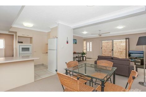 Property photo of 2/15 Cedar Court Burleigh Heads QLD 4220