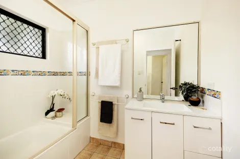 Property photo of 76 Estuary Parade Douglas QLD 4814