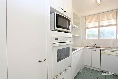 Property photo of 10/36 Jerdanefield Road St Lucia QLD 4067