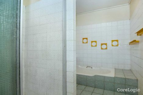 Property photo of 10 Panorama Crescent Prince Henry Heights QLD 4350