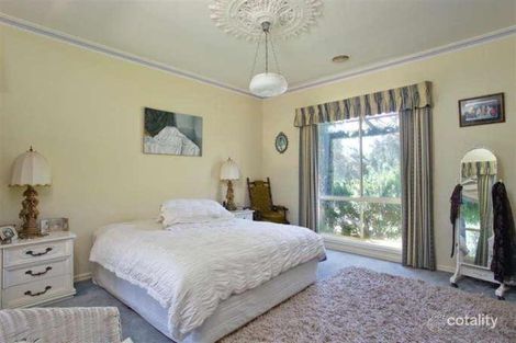 Property photo of 29 Stringybark Court Sedgwick VIC 3551