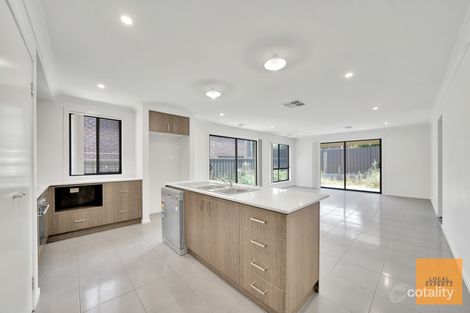 Property photo of 21 Cobble Street Cobblebank VIC 3338