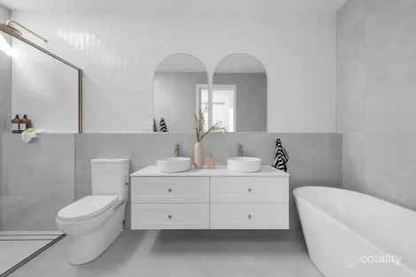 Property photo of 108 Jacaranda Avenue Figtree NSW 2525