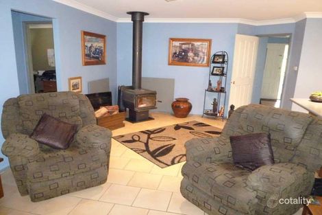 Property photo of 27 First Avenue Erowal Bay NSW 2540