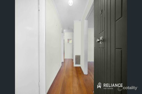 Property photo of 37 Strathmore Crescent Hoppers Crossing VIC 3029