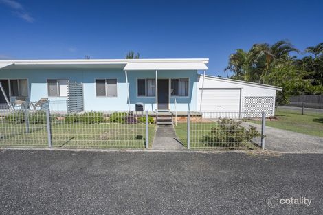 2/27 Queen St, Yamba, NSW 2464