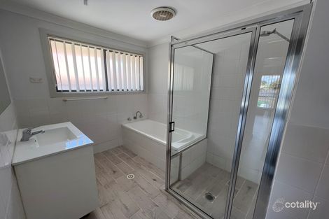 Property photo of 22 Ferraro Crescent West Hoxton NSW 2171