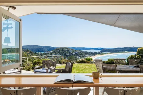 Property photo of 4 Mitchell Road Palm Beach NSW 2108