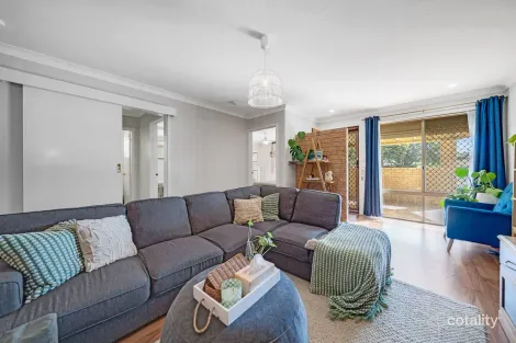Property photo of 6A Crawley Grove Heathridge WA 6027