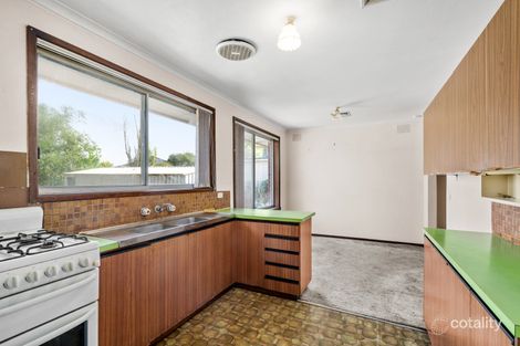 Property photo of 10 Lentara Crescent Wyndham Vale VIC 3024