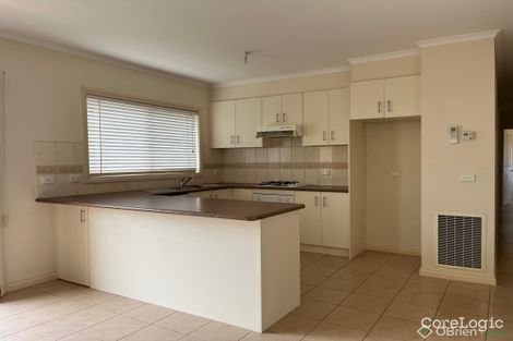 Property photo of 2/7 Lampard Road Drouin VIC 3818